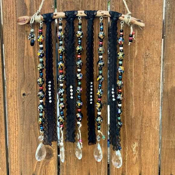 Driftwood Wind Chime Lace, Black Porcelain & Vintage Italian Chandelier Crystals - Picture 13 of 17